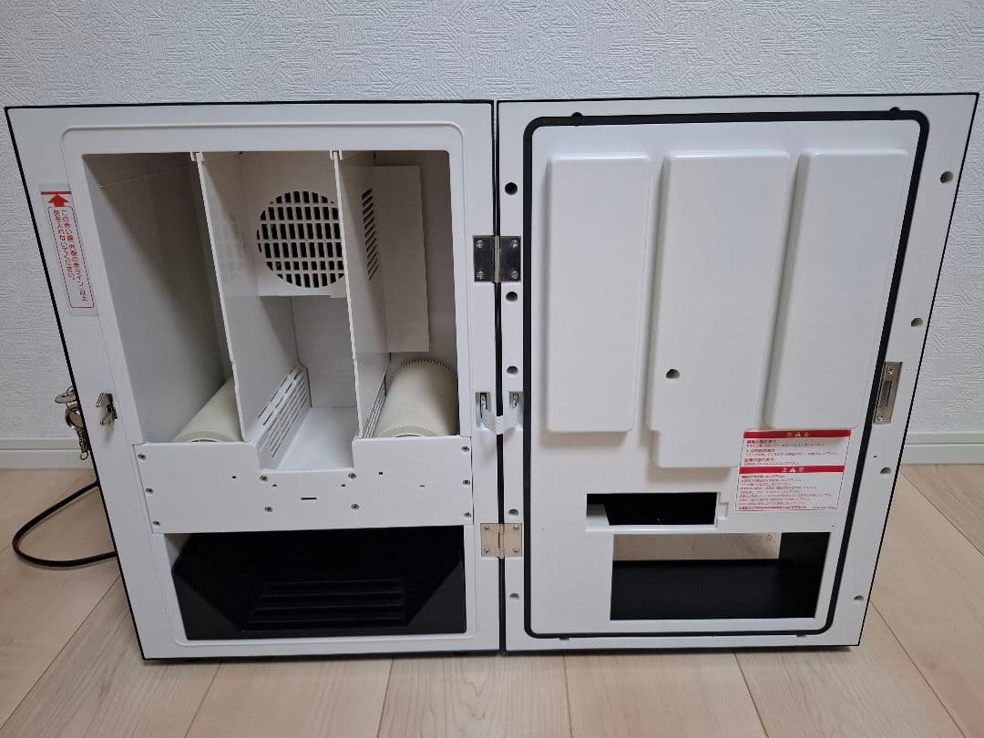 Apice　自販機型冷蔵庫　AVM-400　 ブラック　鍵　付き