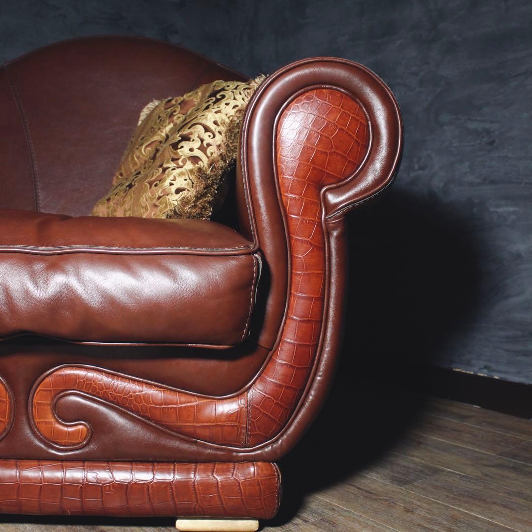 首都圏送無料〜BASTEXイタリアアンティーク超一流ソファ 総本革＋ワニ革