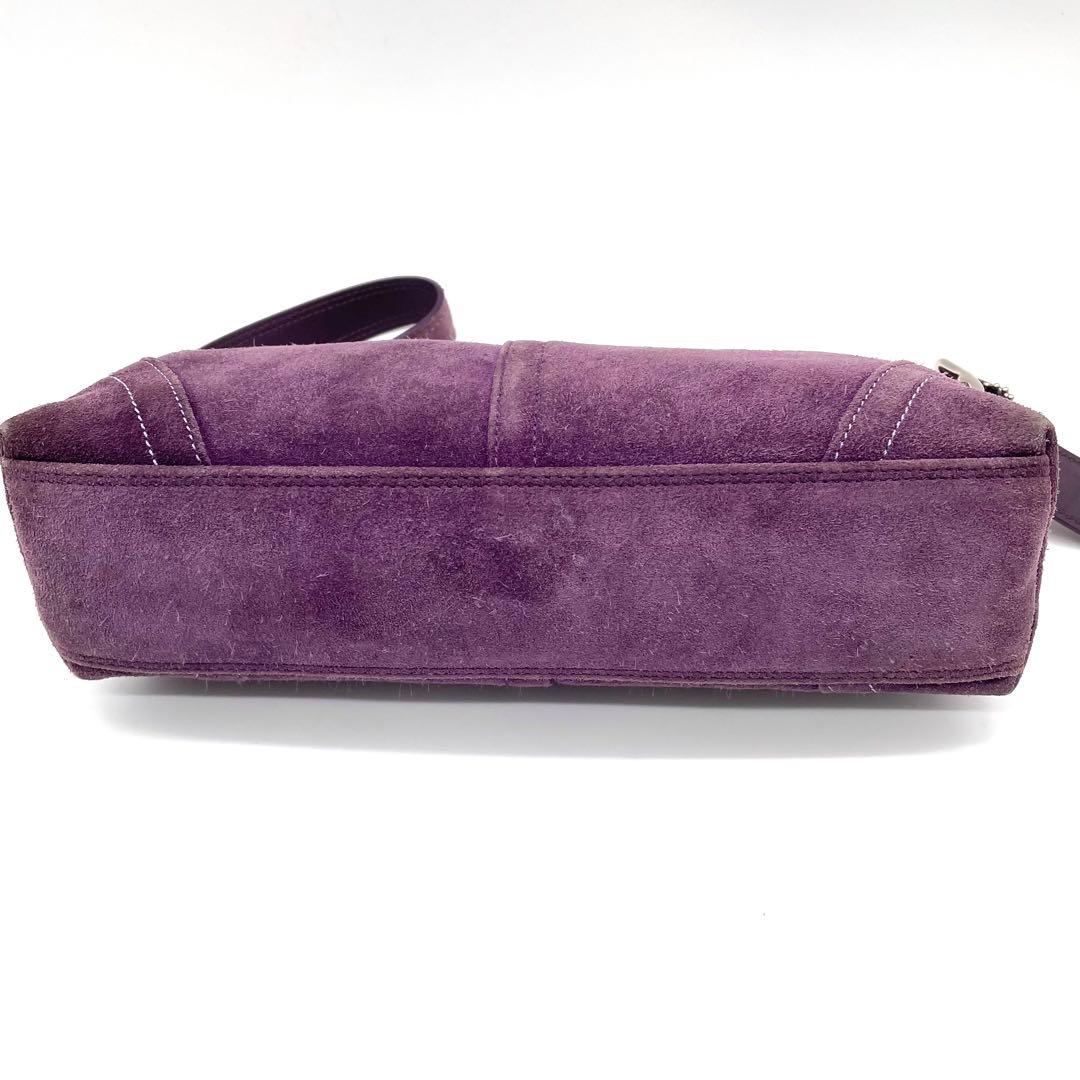 【希少】コーチ　アクセサリーポーチ　フリンジ　スエード　シグネチャー　パープル