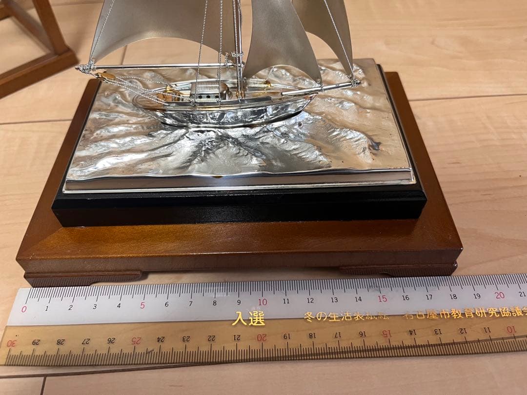 SILVERE.P刻印 銀製 ヨット 置物 オブジェ ガラスケース 帆船 模型