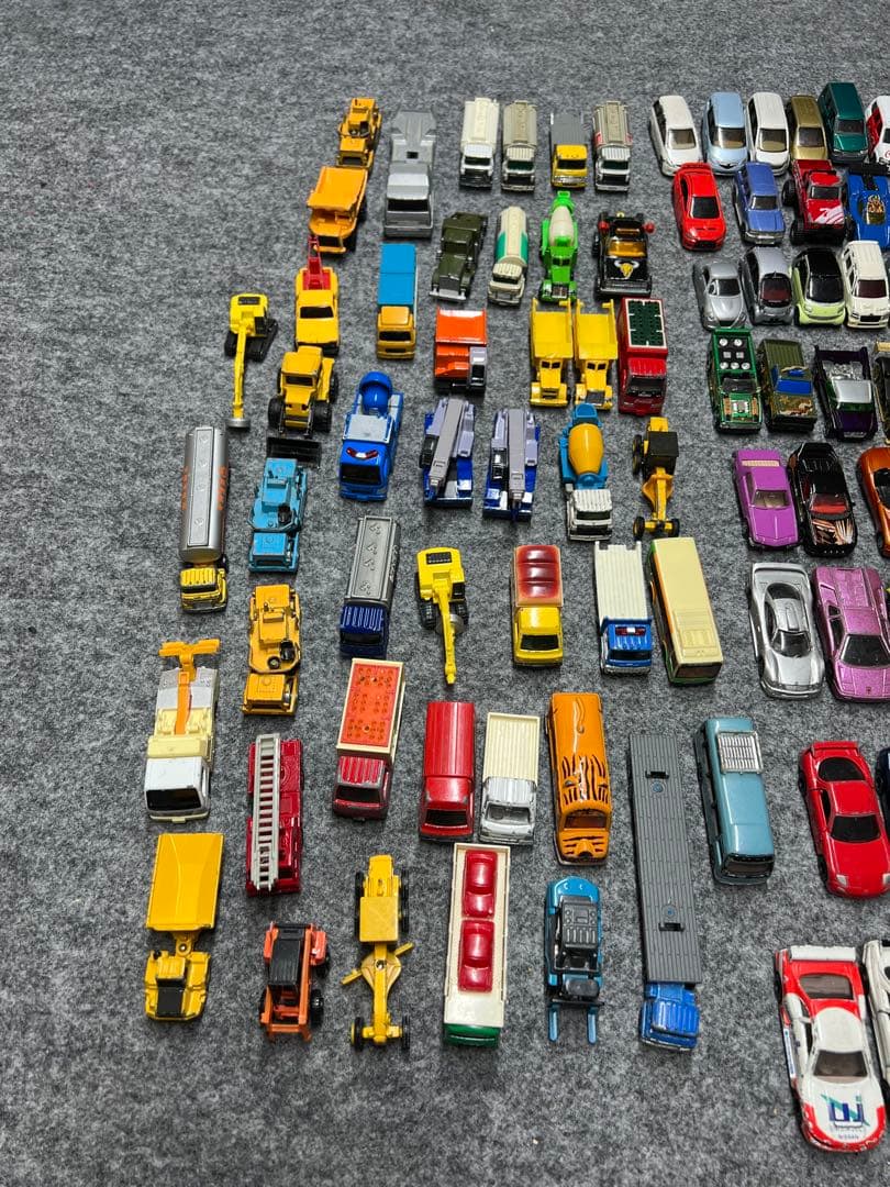 トミカ まとめ売り ミニカー 約150台セット 働く車 旧車 名車