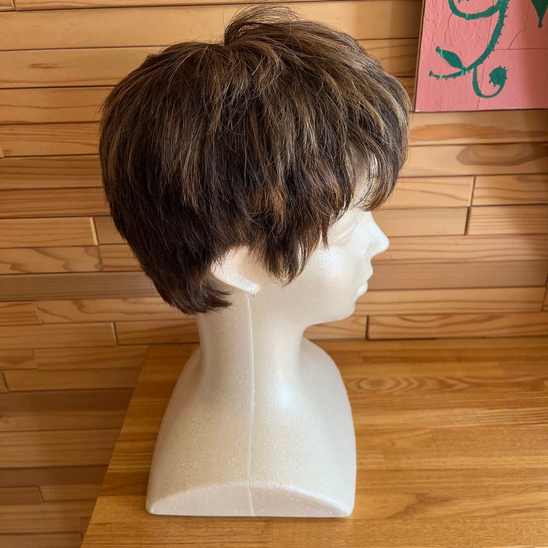 ブラウンショートウィッグ 自然なボブスタイル