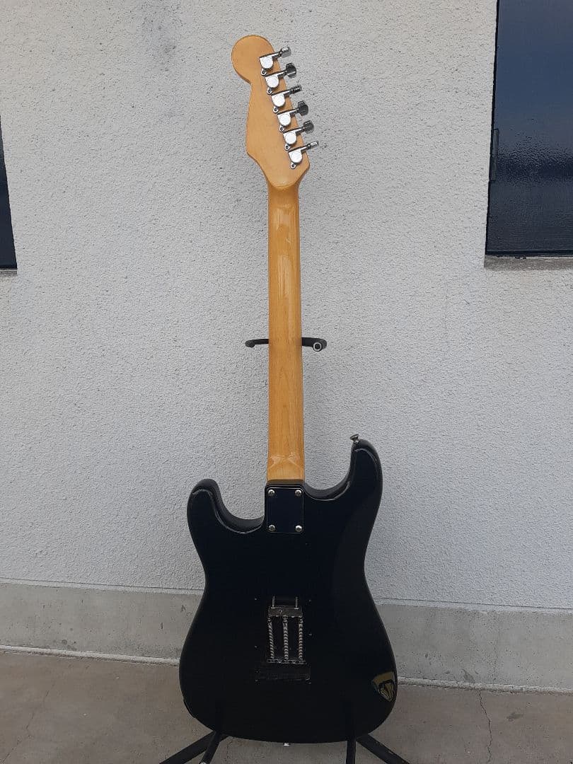 最終値下げ加熱処理ＡＩＹストラトタイプエレキギターSSH黒完全調整済