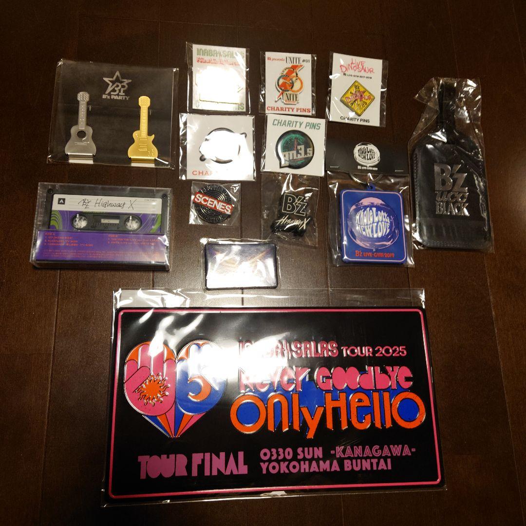 B'z チャリティーピンバッジ 他セット - メルカリ