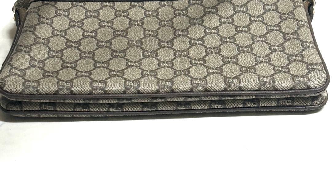 GUCCI✨ショルダーバッグ 2室 GGスプリーム ロゴ金具ギャランティーカード
