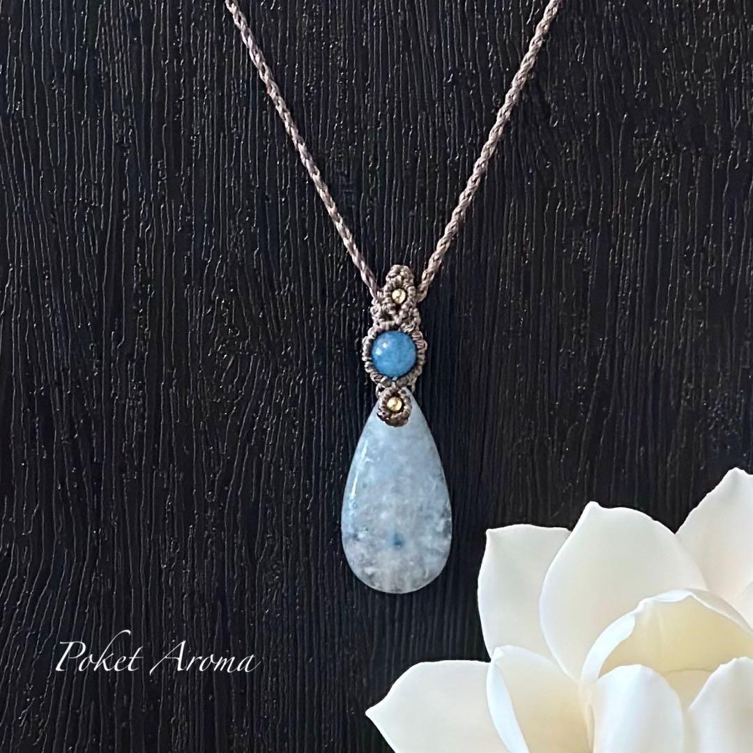 芭舞』ファイバラスクォーツとディープアクアマリンのマクラメ