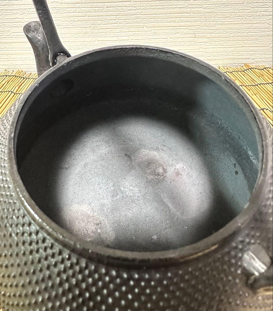 未使用品　南部利祥銘造 １５型アラレ 南部鉄瓶　南部鉄器　鉄瓶