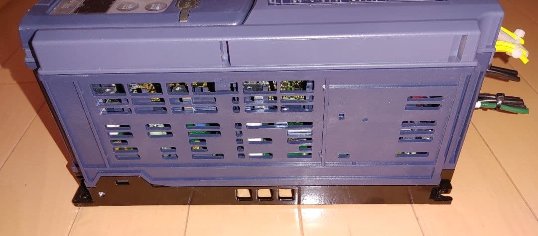 ③ 0.4 富士電機インバータ FRN0.4G1S-4J