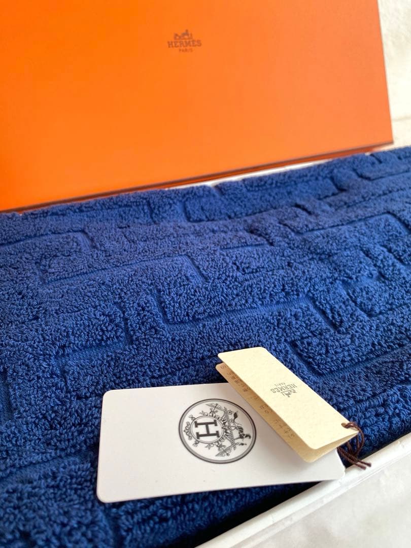 新品未使用タグ付きHERMES ステアーズ コットン100％フェイスタオルマット