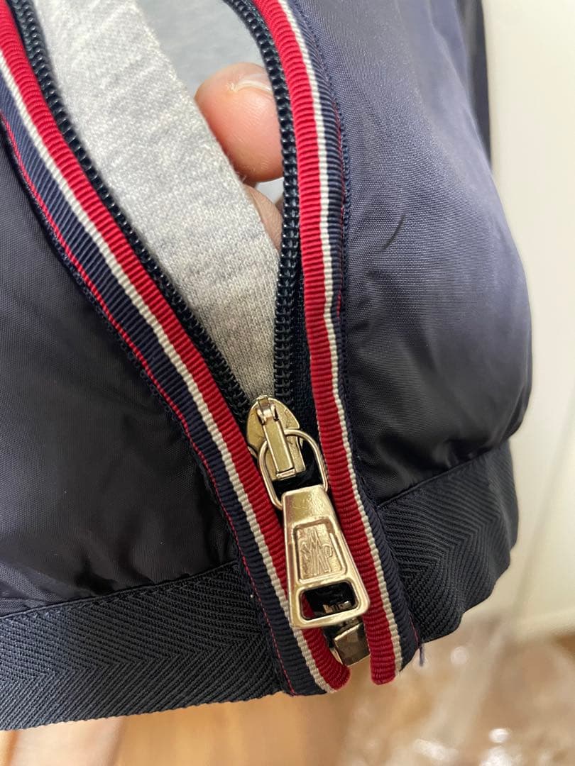 モンクレール☆ネイビー定番アウターANTONレインジャケット3Y