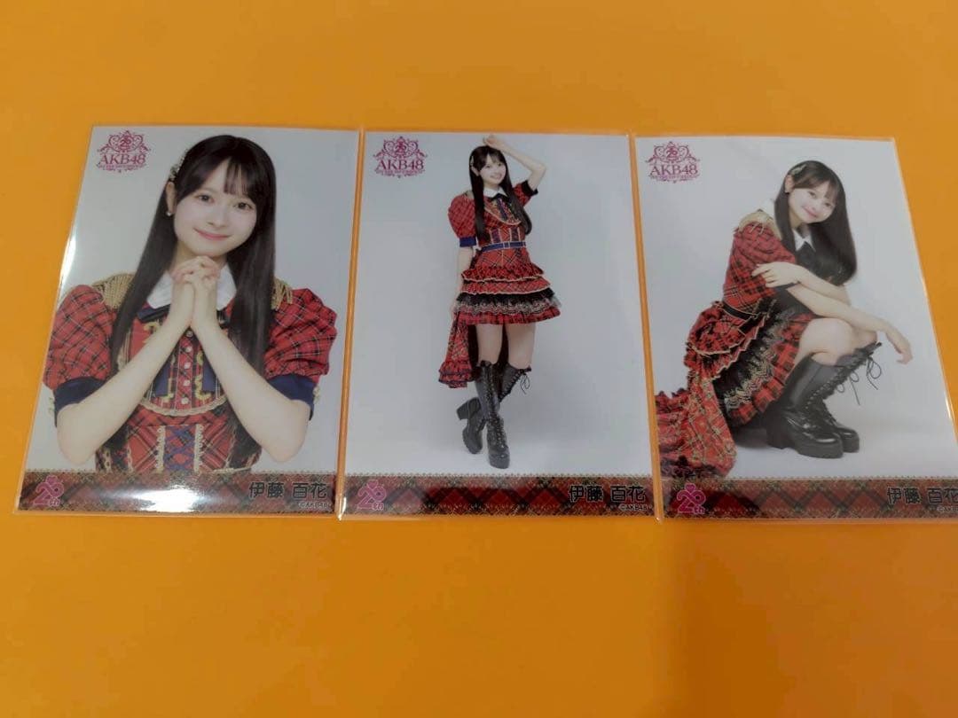 伊藤百花 AKB48 20周年記念 赤チェック衣装 生写真 3種コンプ - メルカリ