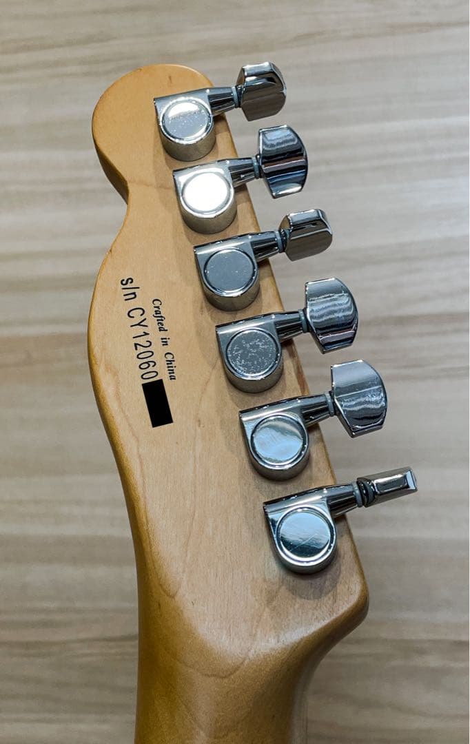 Squier テレキャスター シンライン ミディアムスケール thinline