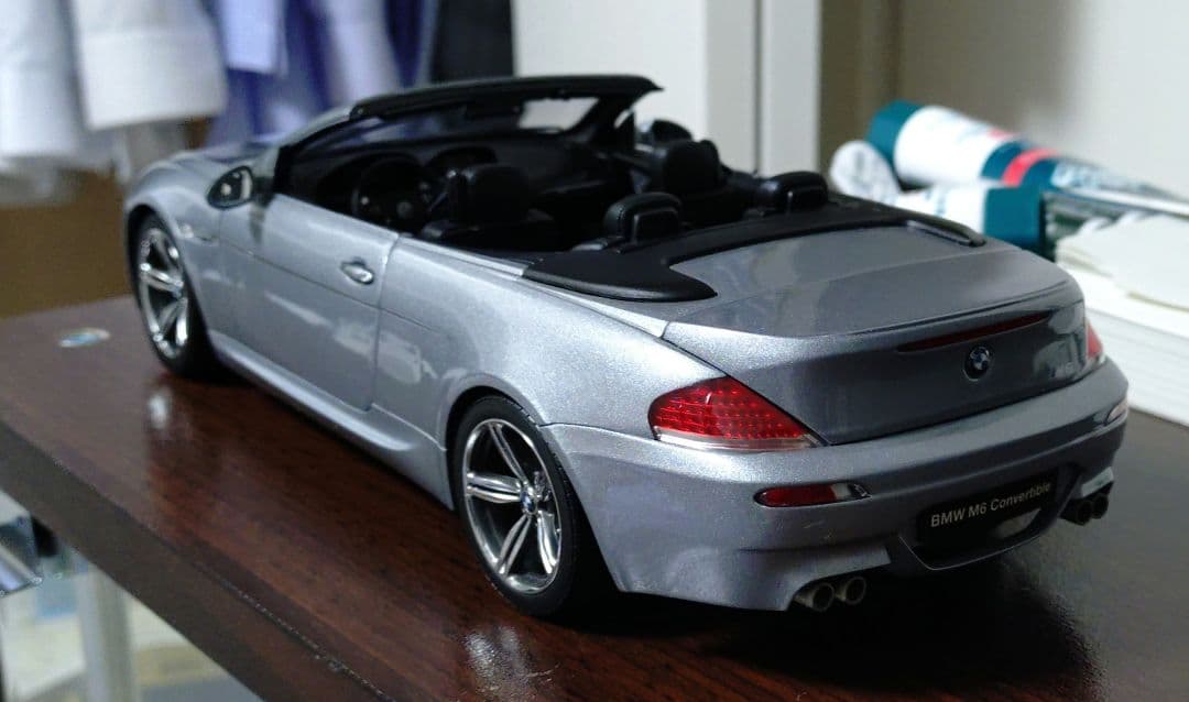 BMW M6 Convertible 1/18 スケールモデル