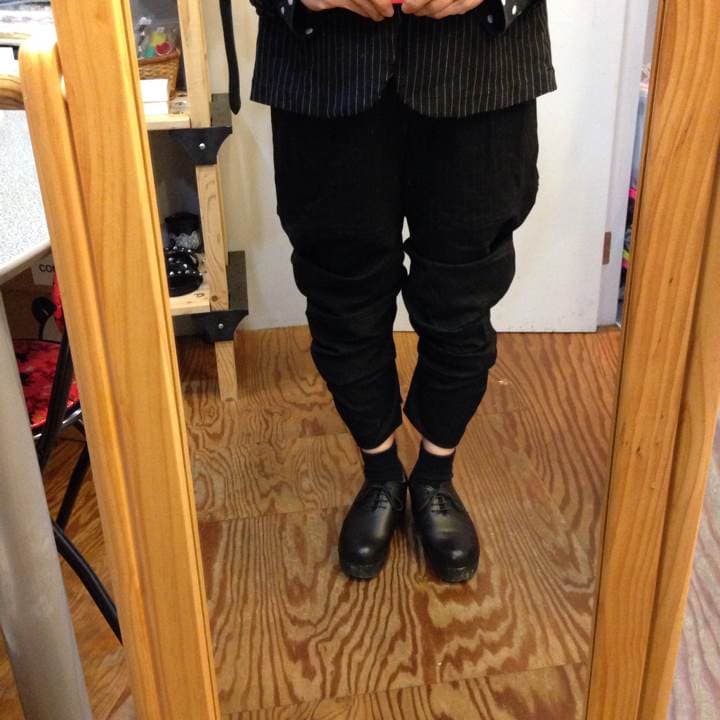 新品コムデギャルソンパンツ