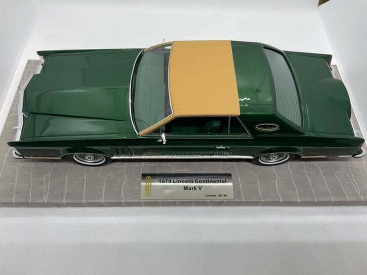 AMC1/18 リンカーン Continental Mark V Cartier