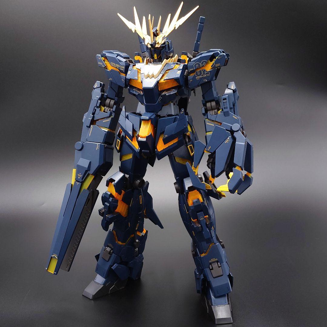 PG 1/60バンシィ・ノルンガンプラ部分塗装完成品