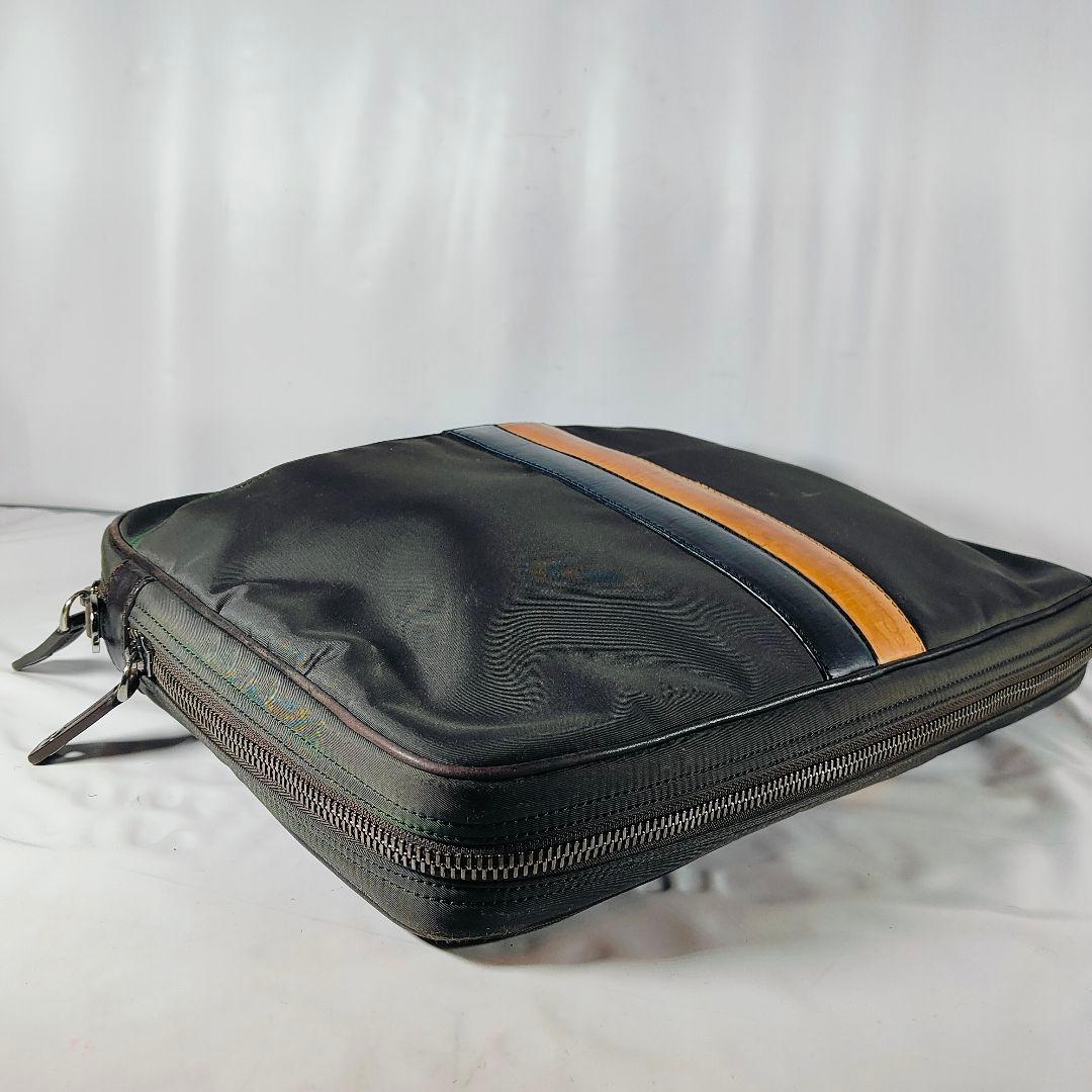 【美品】TOD’S トッズ　イタリア製　高級ブリーフケース 艶黒本革 正規品
