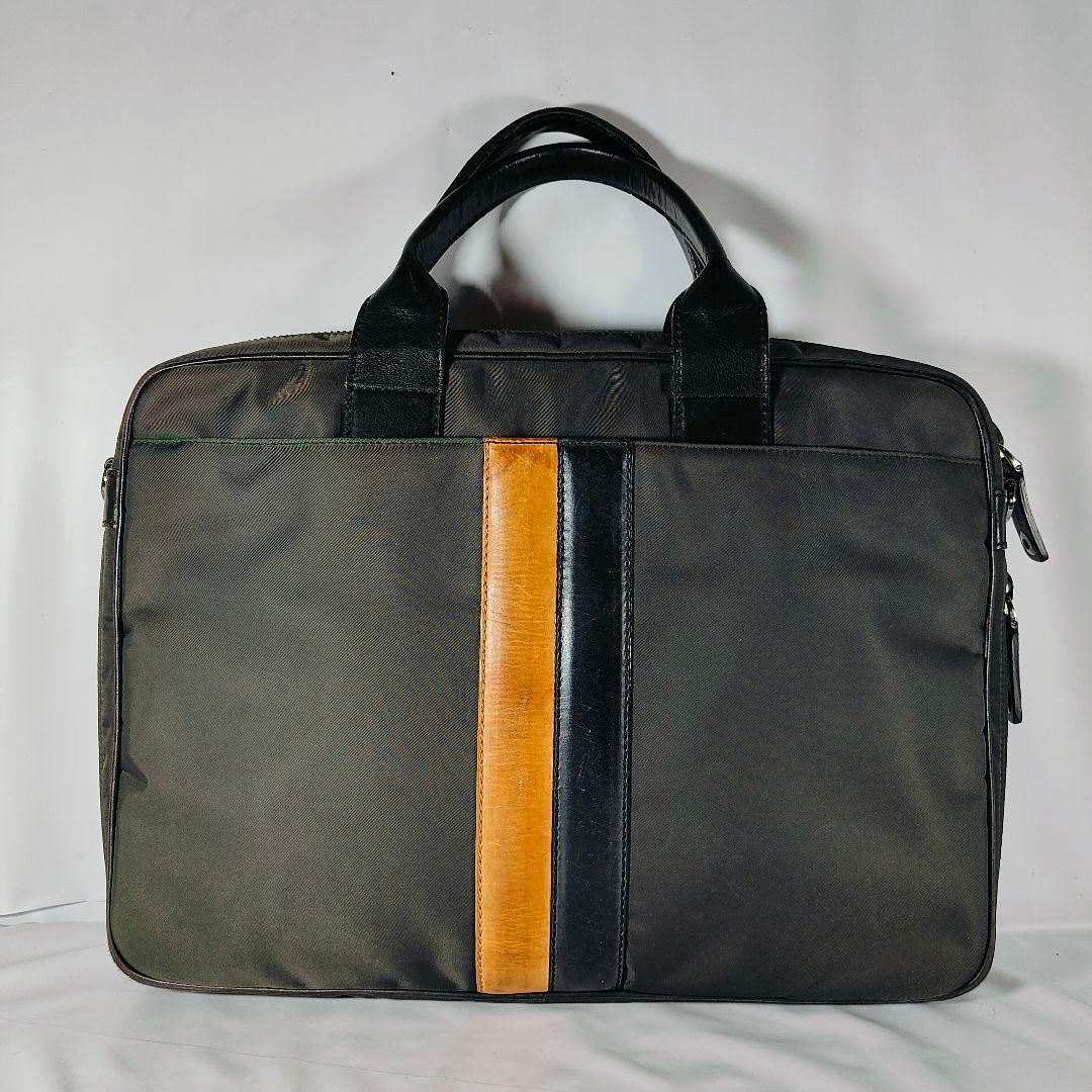 【美品】TOD’S トッズ　イタリア製　高級ブリーフケース 艶黒本革 正規品