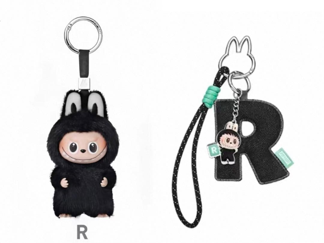 LABUBU PIN FOR LOVEイニシャル チャーム R 2点セット - メルカリ