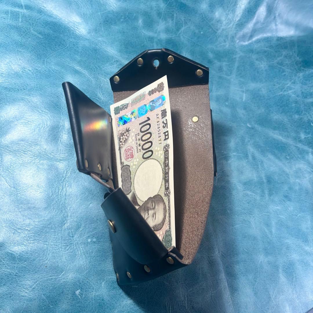 コンパクト　革　財布　クロムエクセル　レザー　黒色　ギボシ　真鍮　ハンドメイド