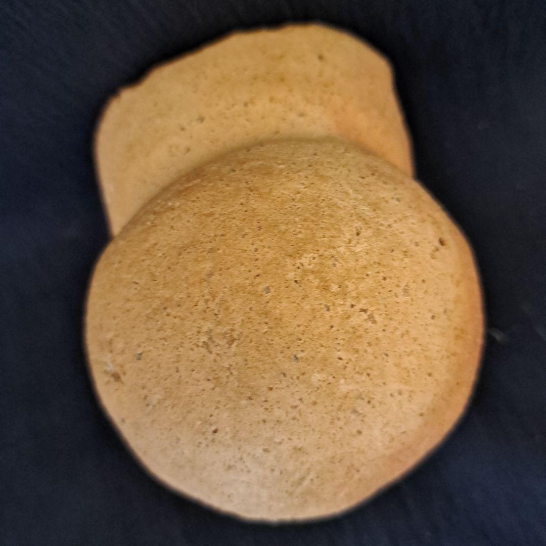 弥生土器に花を活ける①」 弥生種壺-祭器(直径8.5cm) 2客