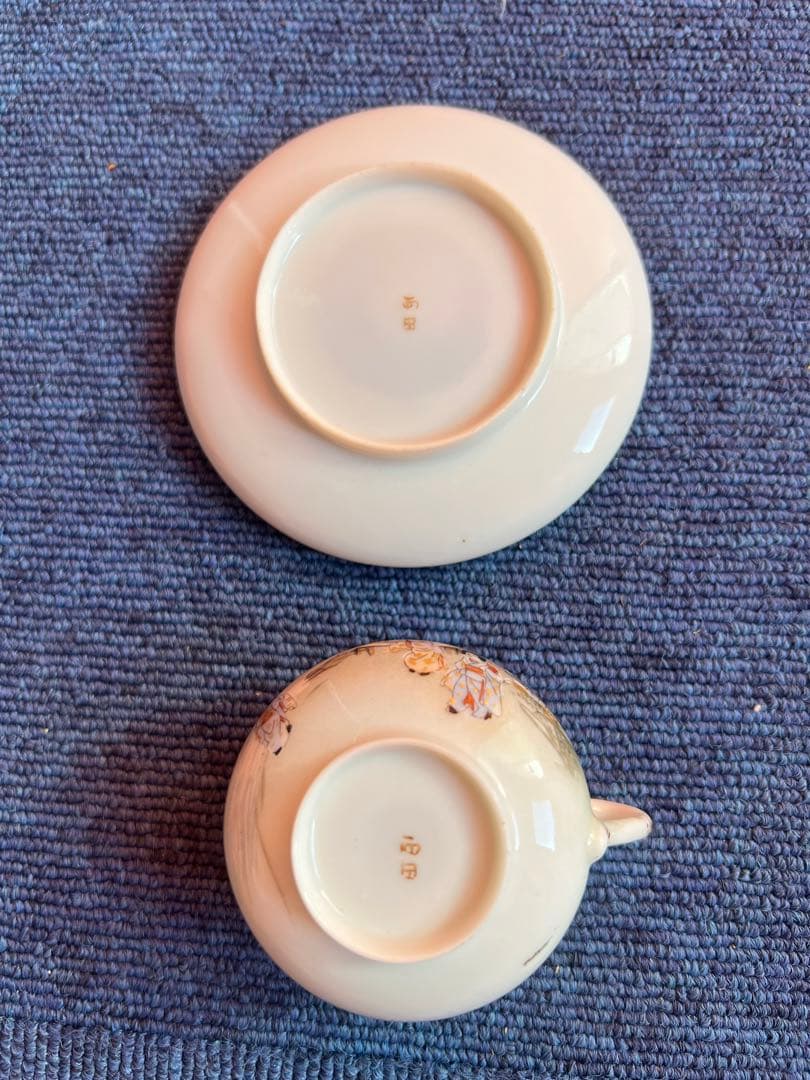 964 明治期 英国里帰り品 色絵陽刻美人富士文卵殻手 カップ＆ソーサー