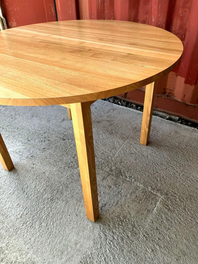 無印良品タモ材テーブル