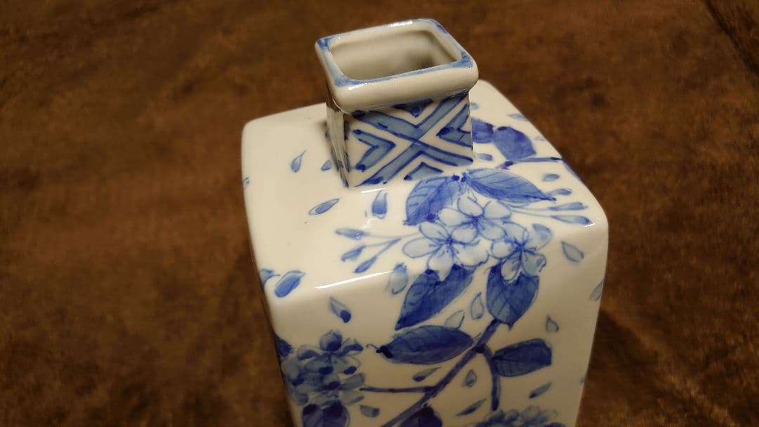 李朝 古染付 染付 古伊万里 伊万里 小壺 角壺 桜 1