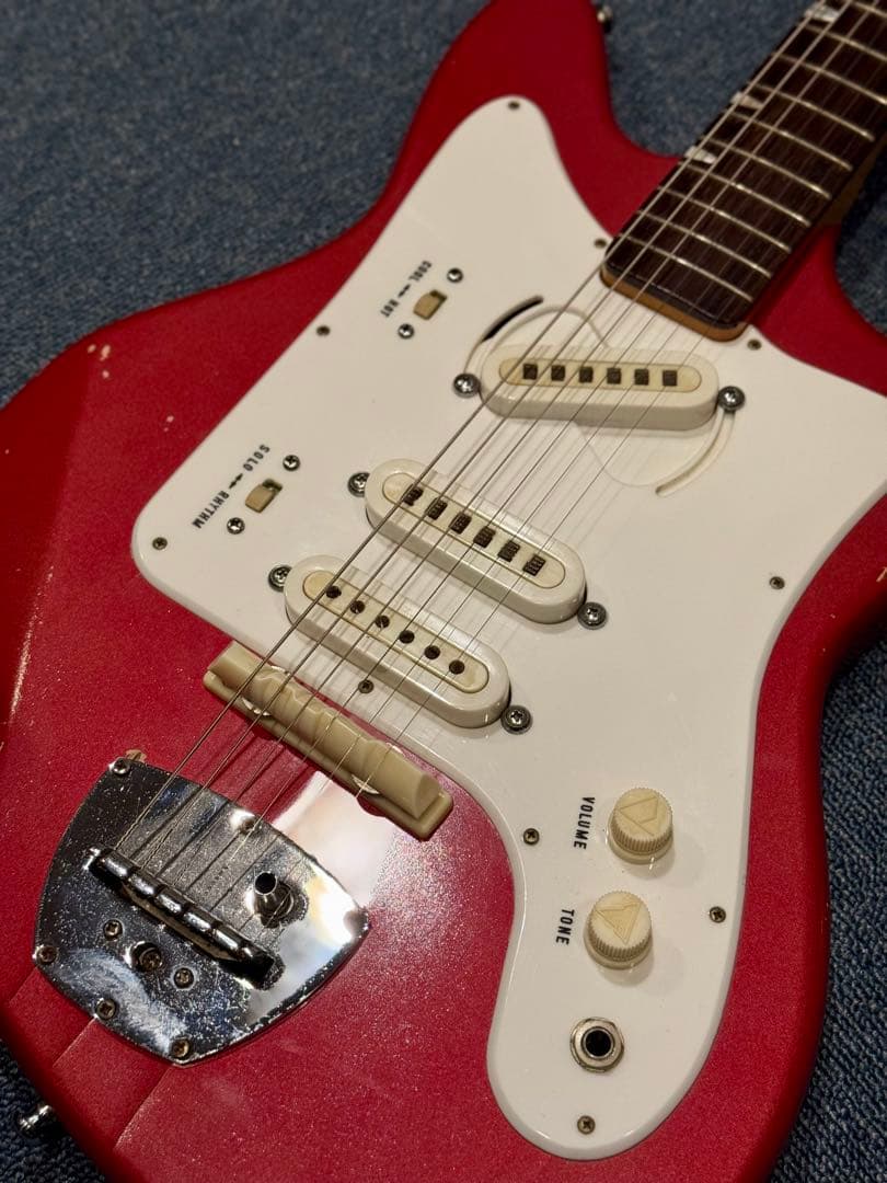 GUYATONE「LG-120T」 ビザールギター ジャガー ジャズマス