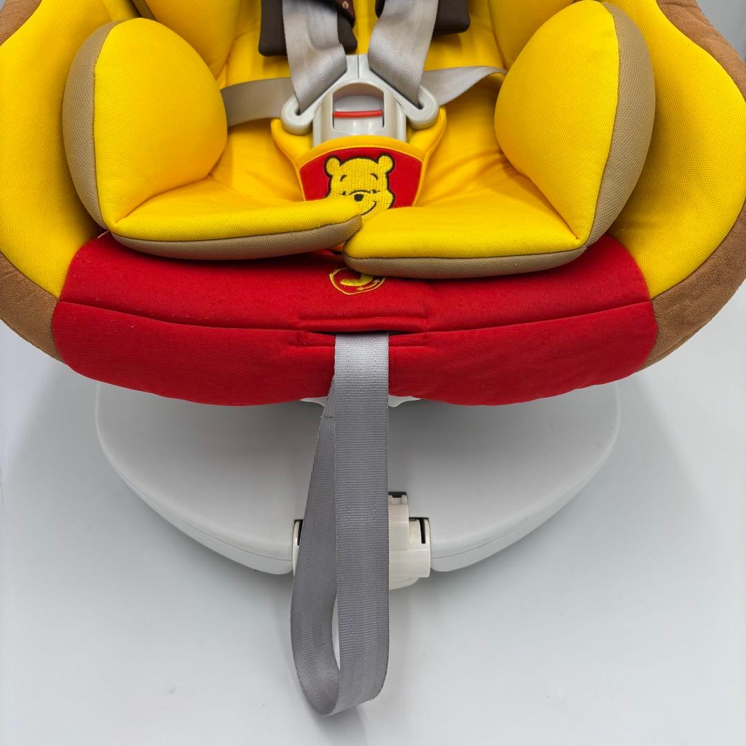 美品 西松屋 ターンシートくまのプーさんチャイルドシート ISOFIX 新生児