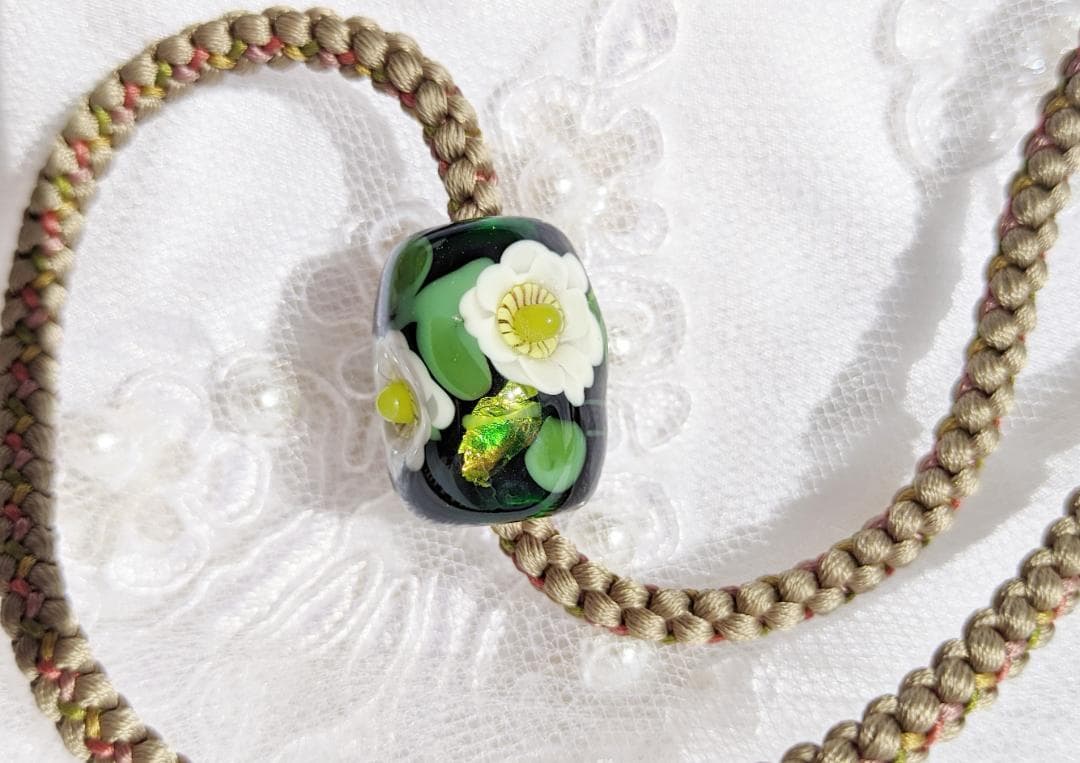 吉田正子トンボ玉（貳拾伍） 「江戸組み紐」ネックレス ガラス玉に込め