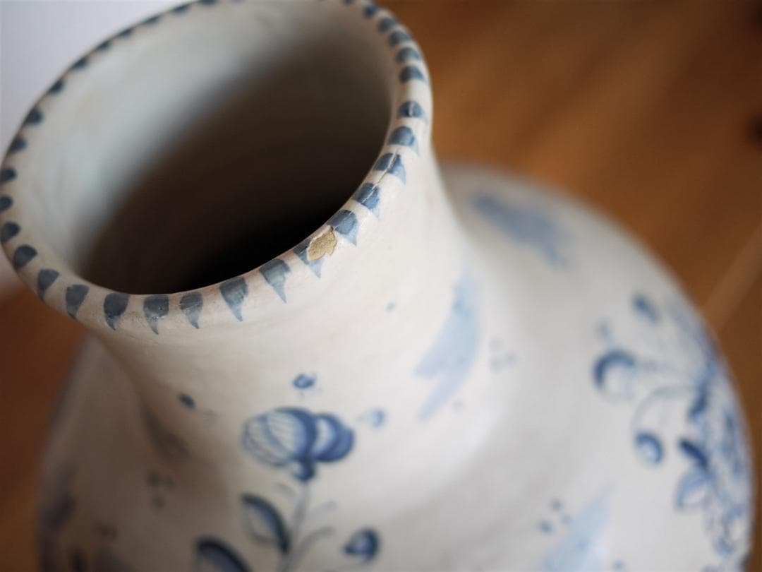 タラベラ焼　陶器花瓶　スペイン　デルフトブルー　マジョリカ　アラベスク花唐草