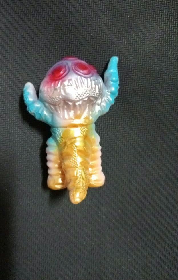 ぶたのはな バリケーン　 じゃんけんバトル 怪獣 ソフビ sofvi