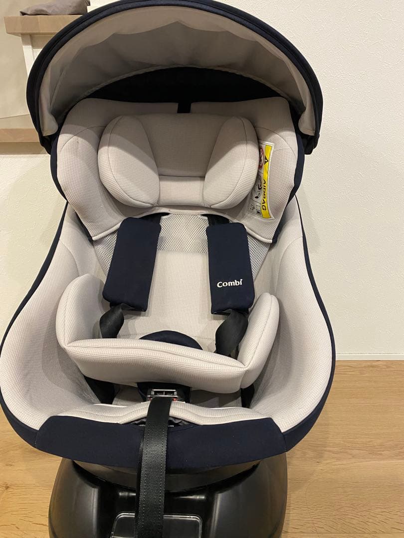 Combi チャイルドシート ネイビー クルムーヴ スマートISOFIX Combi 車