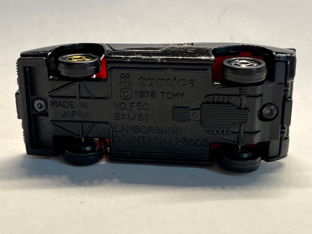 激レア トミカ ランボルギーニ カウンタック LP500S ゴールドメッキライン