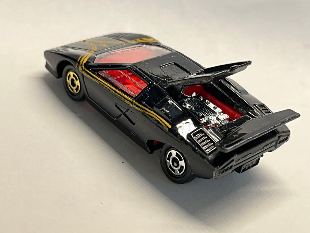 激レア トミカ ランボルギーニ カウンタック LP500S ゴールドメッキライン