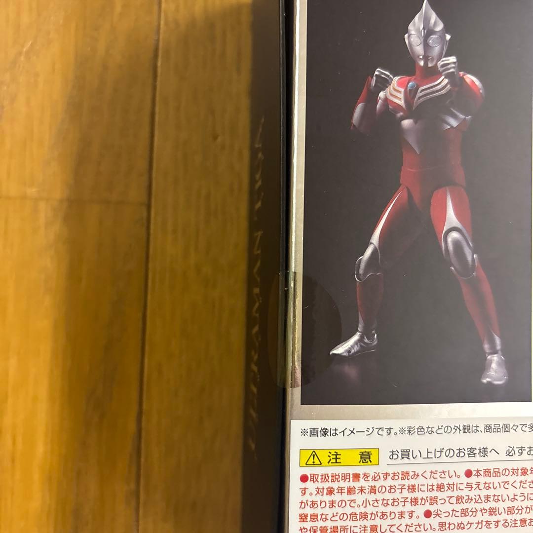 S.H.Figuarts (真骨彫製法) ウルトラマンティガ パワータイプ