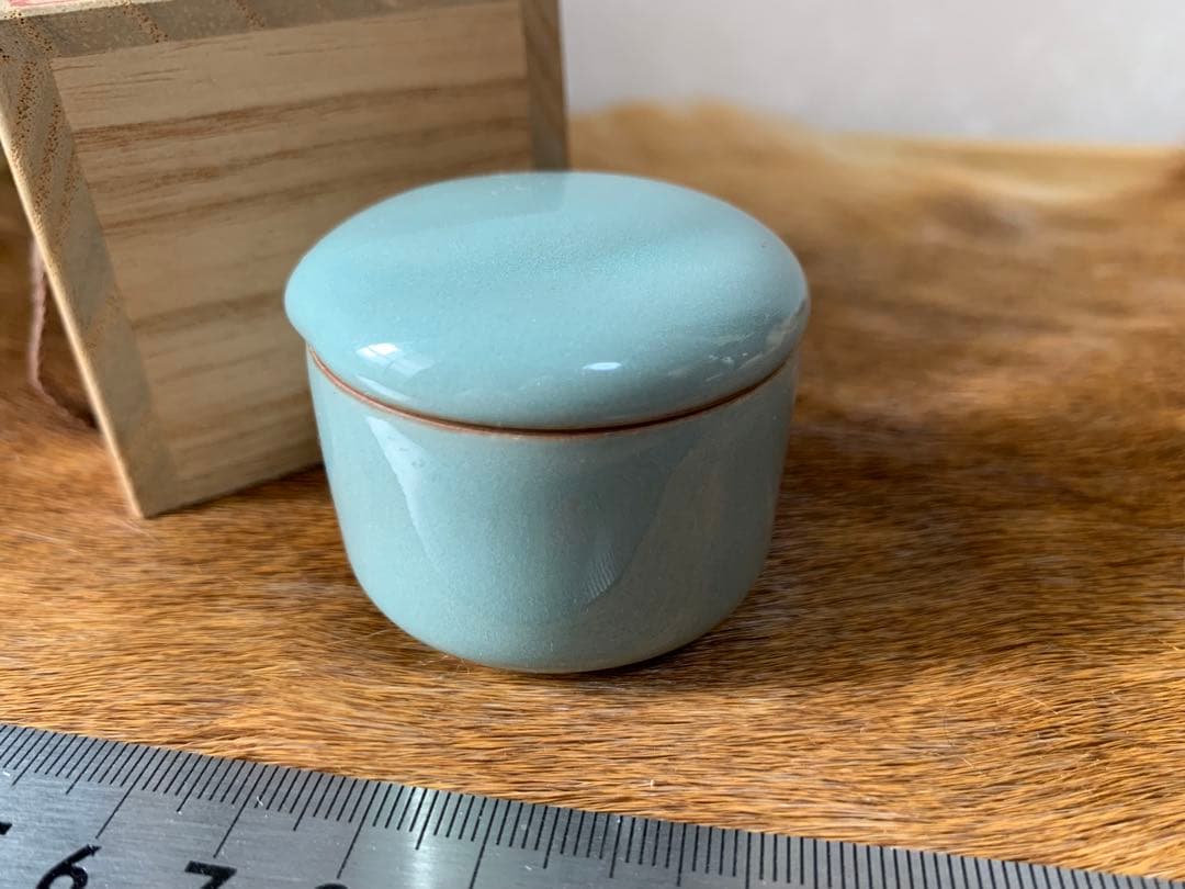 京焼 三代 諏訪蘇山造 青瓷桃香合（書付有）（共箱） 茶道具 香