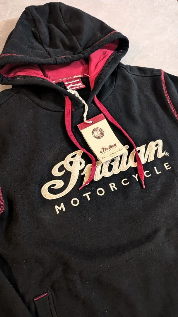 Indian Motorcycle メンズ パーカー　黒　S 新品　タグ付き