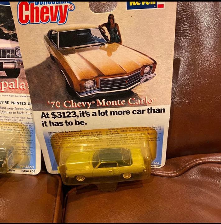 Revell collectible  ローライダーホットホイールインパラ