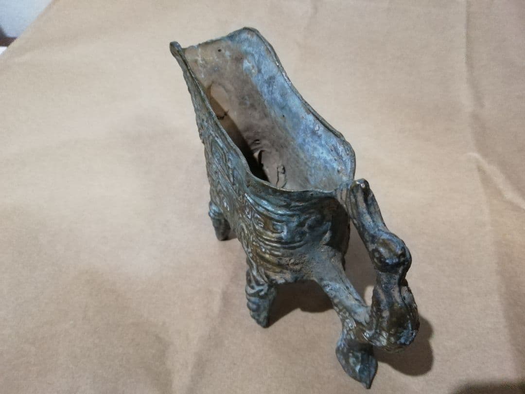 古代中国青銅器 食人虎箇 S22ー2