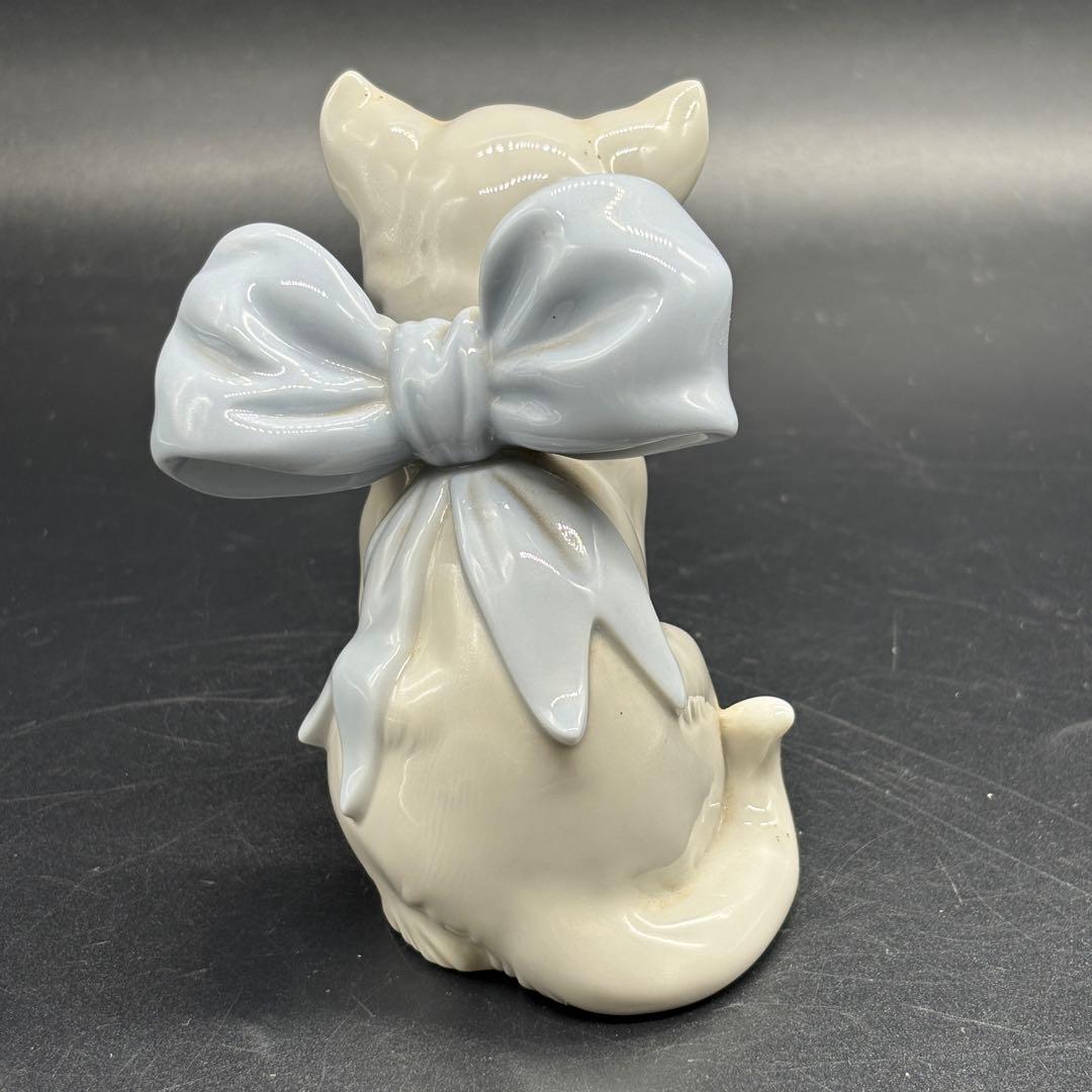 リヤドロ姉妹ブランドNAO 置物 フィギュリン 猫 リボン no.170
