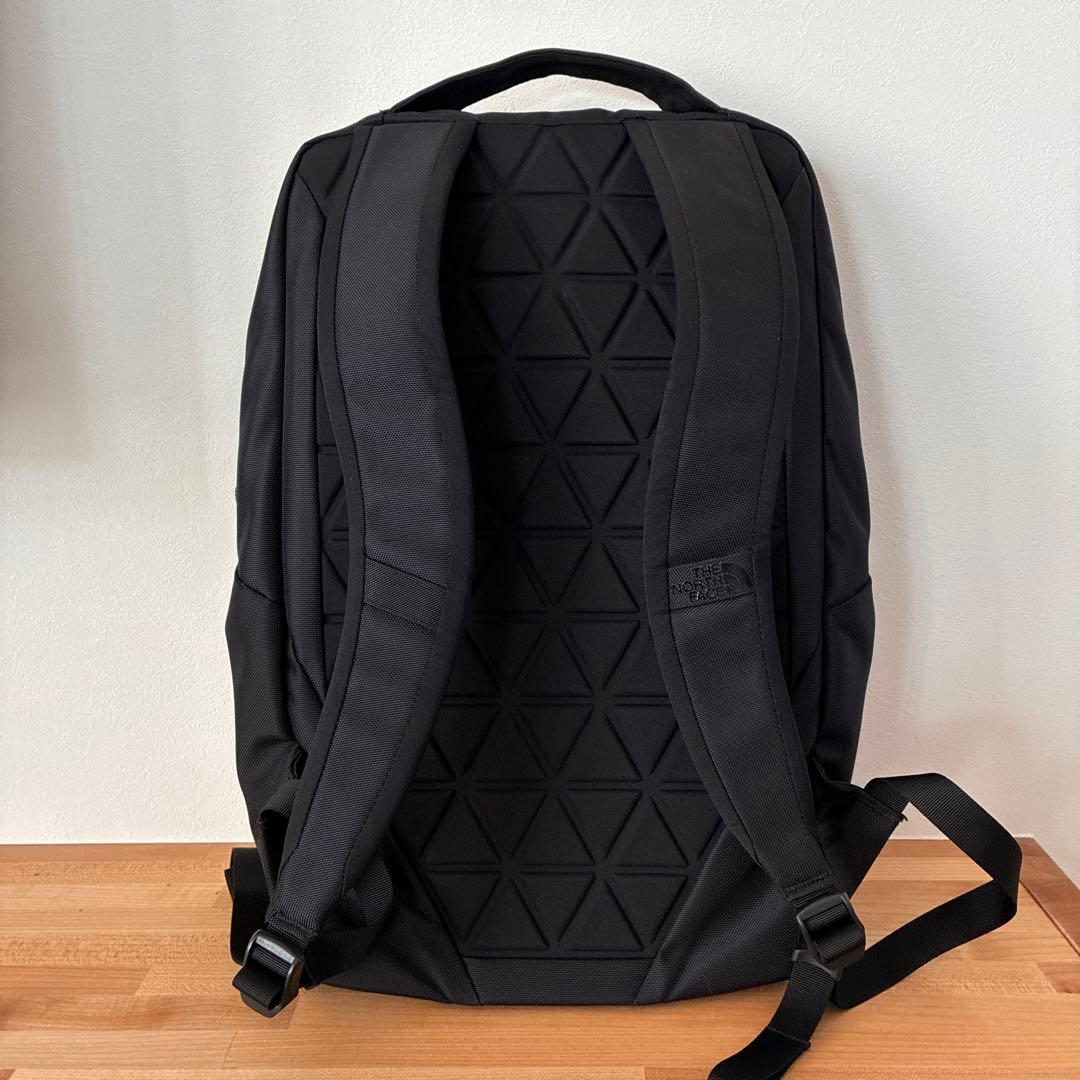 THE NORTH FACE ブラック ビジネスバックパック