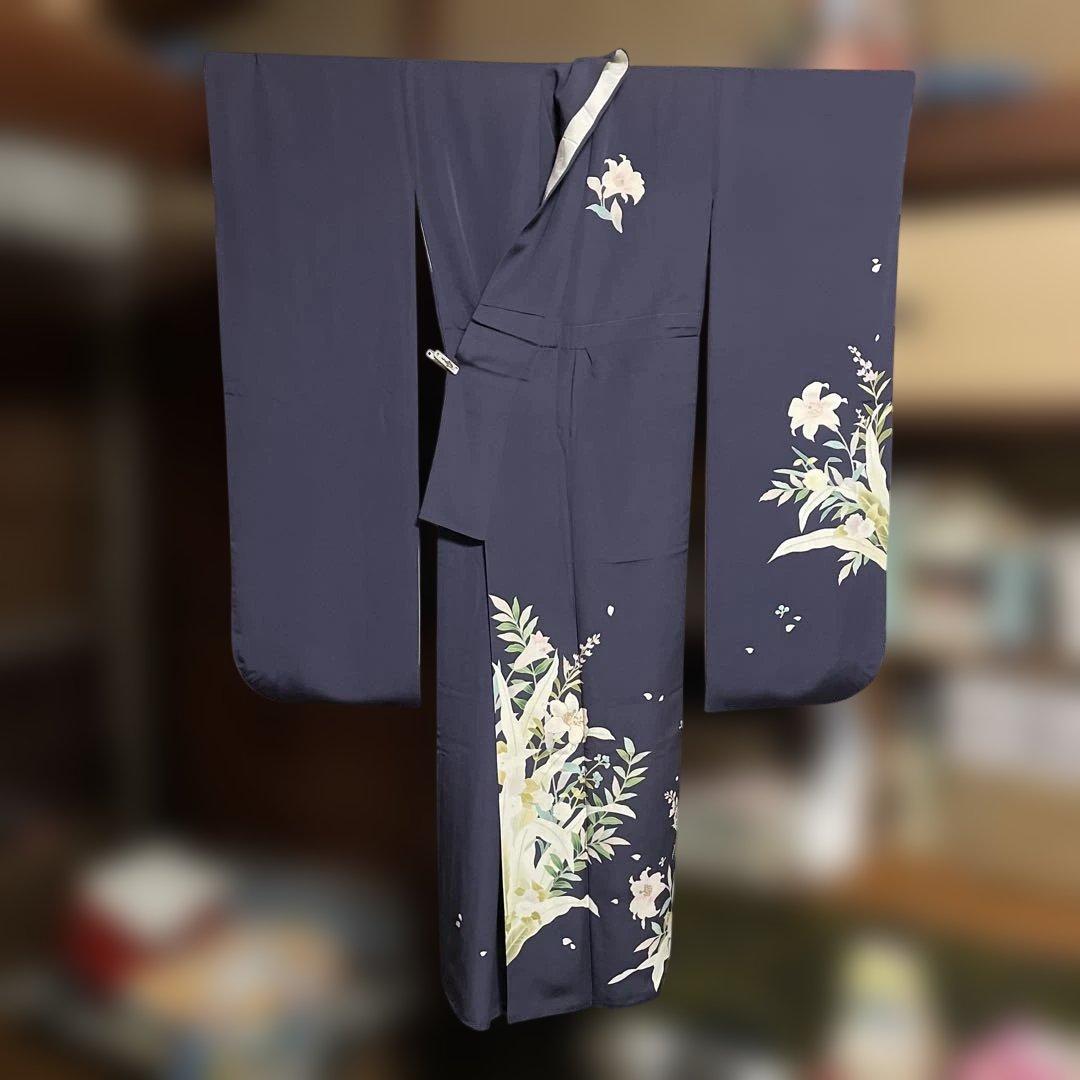 藤色 ユリ花柄 振袖 正絹着物 - メルカリ