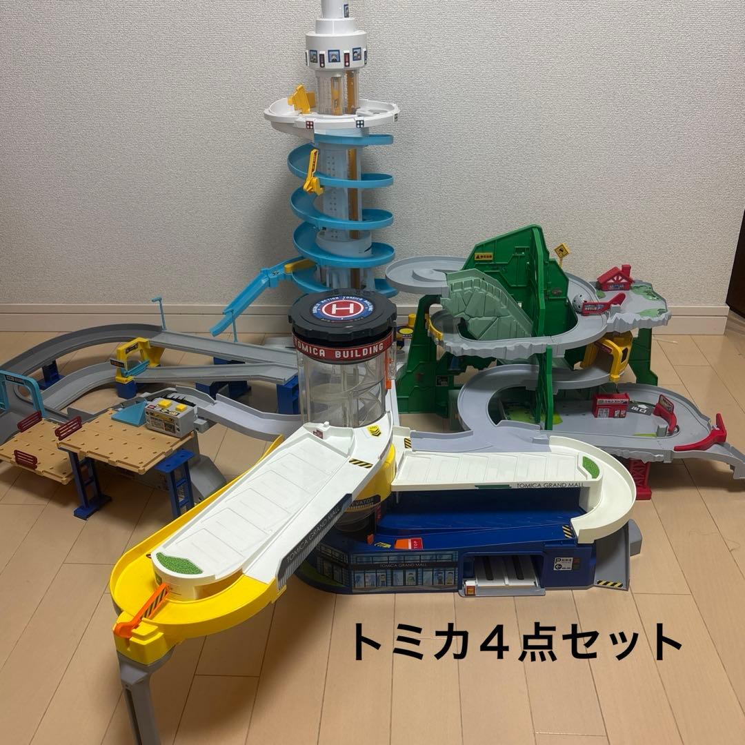 トミカまとめ （トミカビル・高速道路・山のぼりドライブ・トミカタワー）