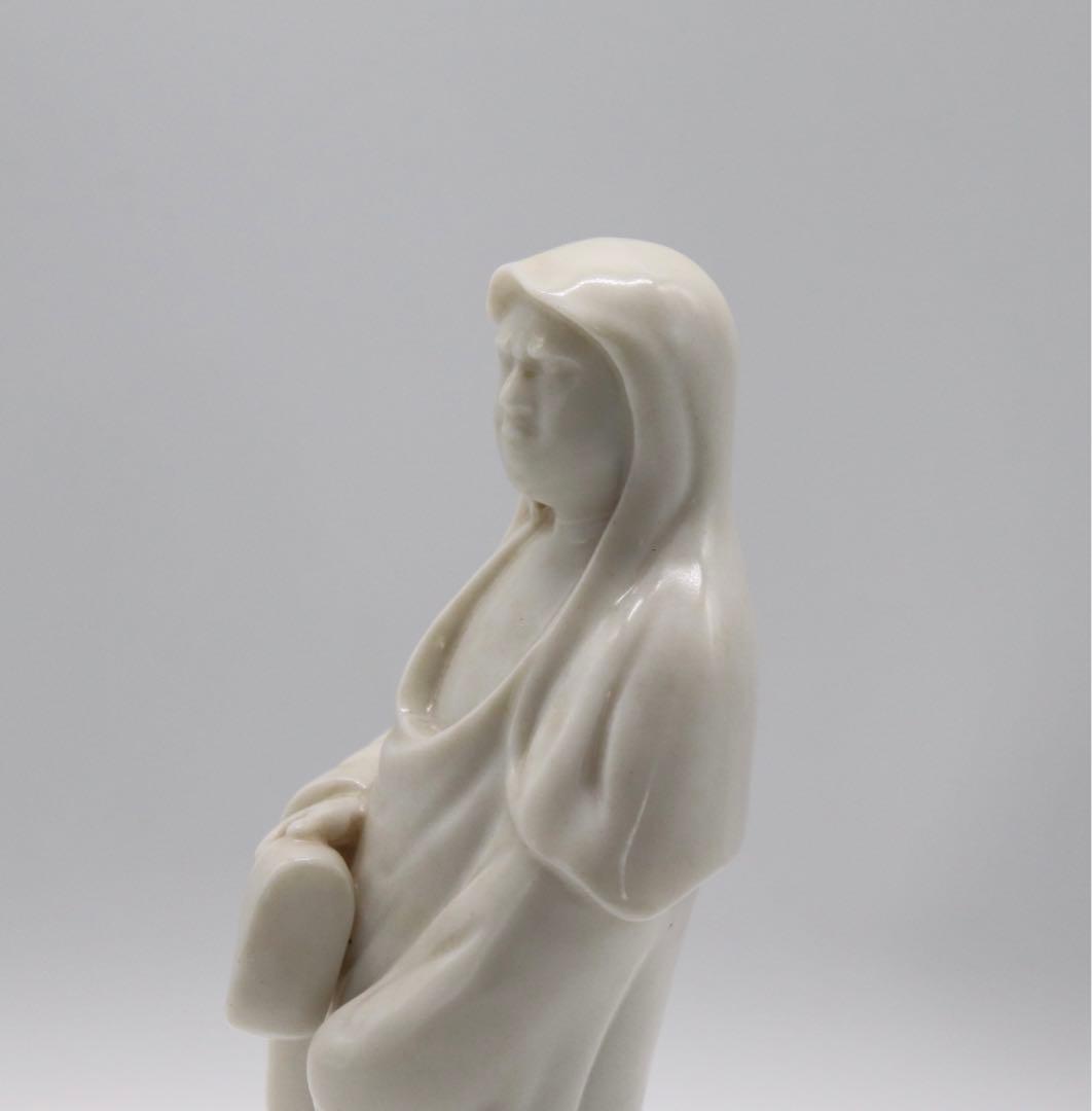 中国　徳化窯白磁　達磨　送料込み0927