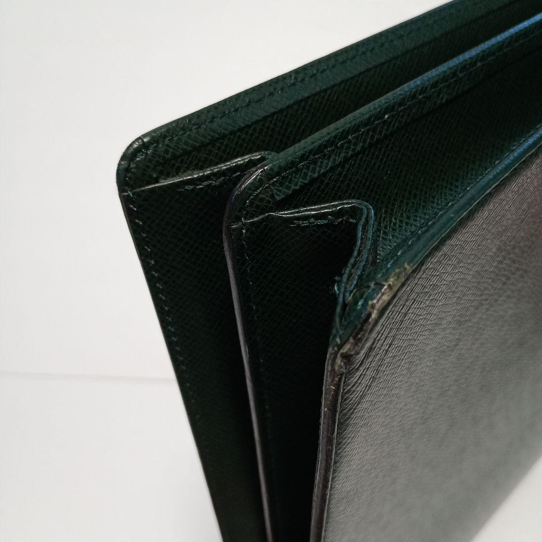 ルイヴィトン　 タイガ　ブリーフケース　グリーン ビジネスバッグ