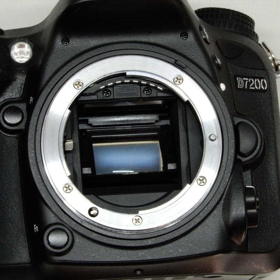 最終価格 超美品 ニコン D7200 ボディ シャッター回数 11,970回