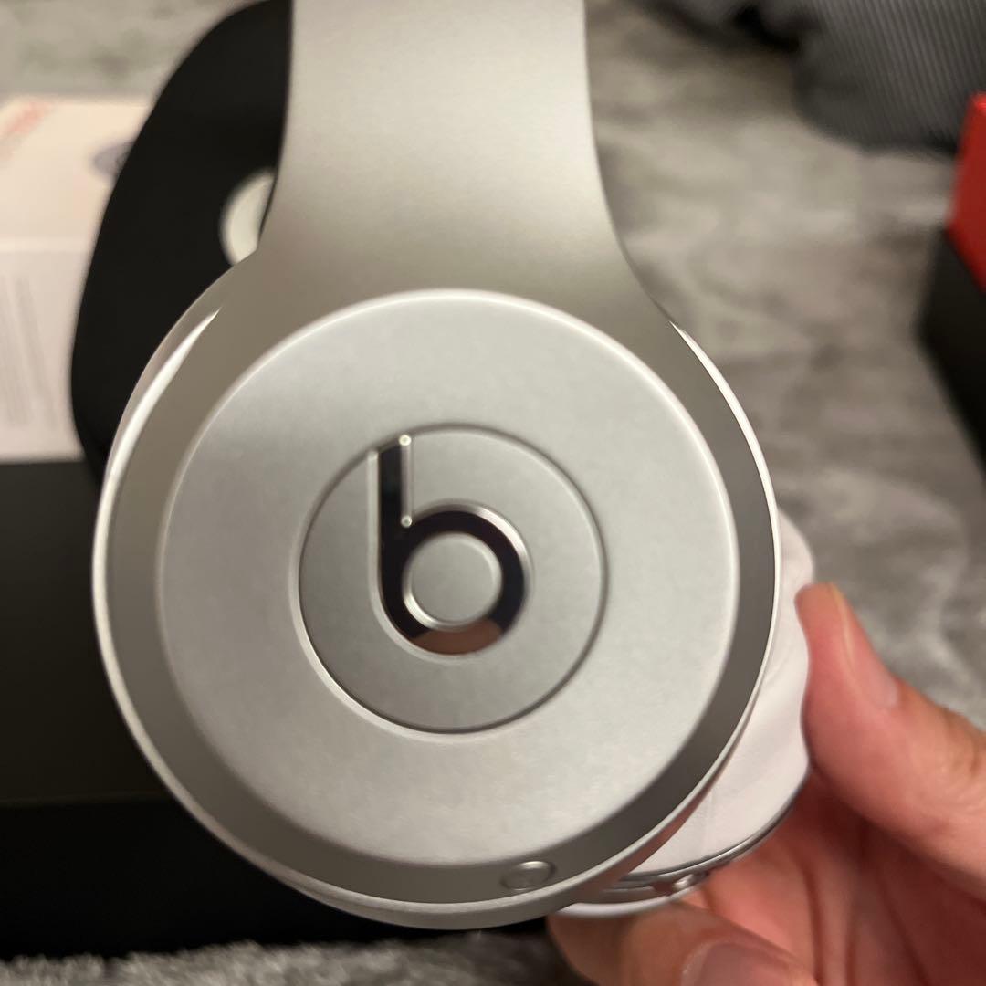 beats solo3 wireless スペシャルエディション シルバー - メルカリ