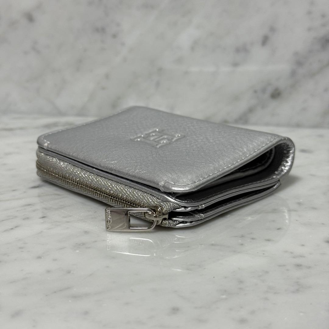 新品 未使用 HIROFU ヒロフ 二つ折り財布 銀 シルバー 本革 ジップ